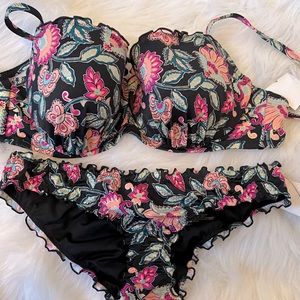 NWT floral bikini